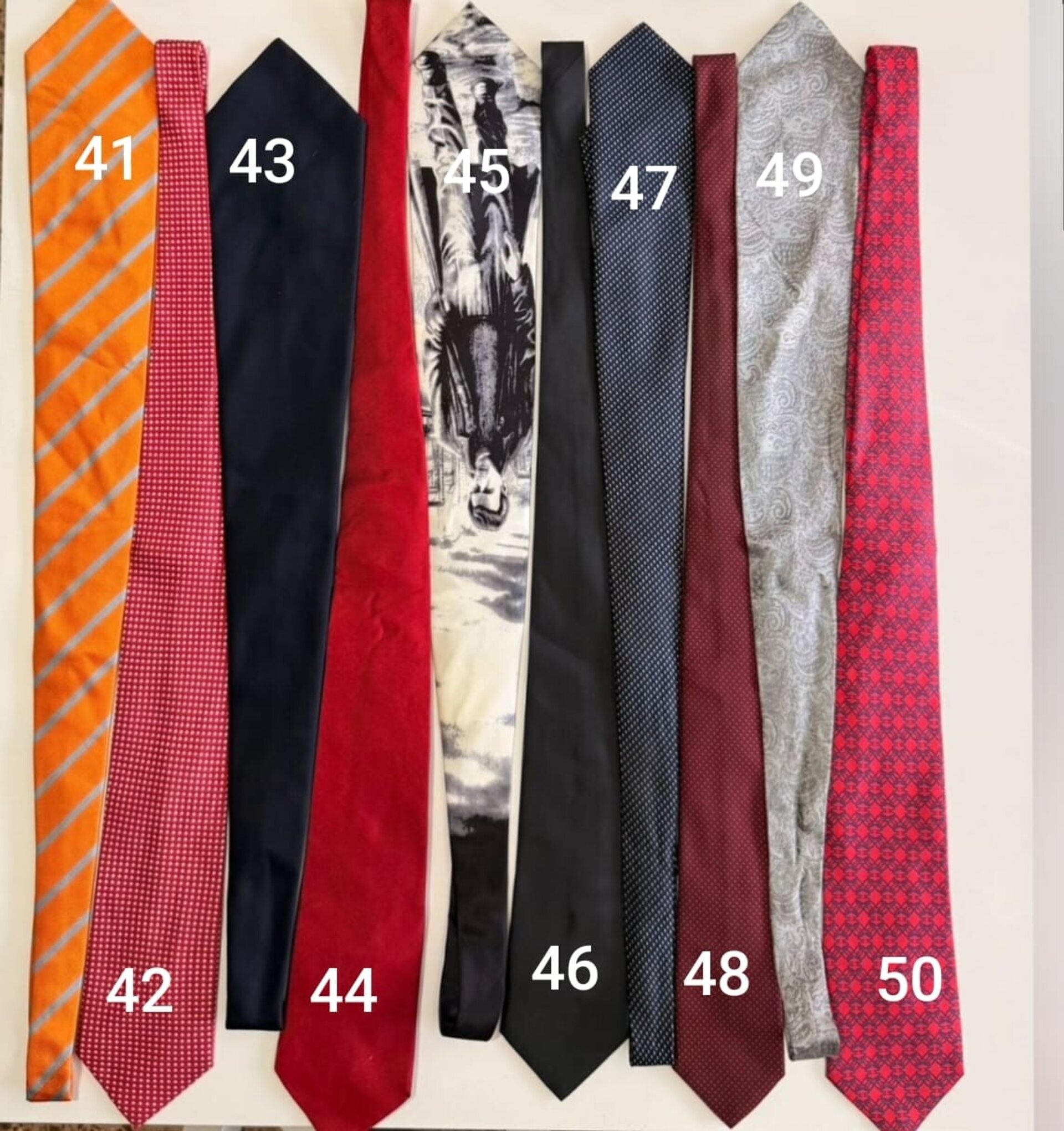 Corbata porta móvil - 5