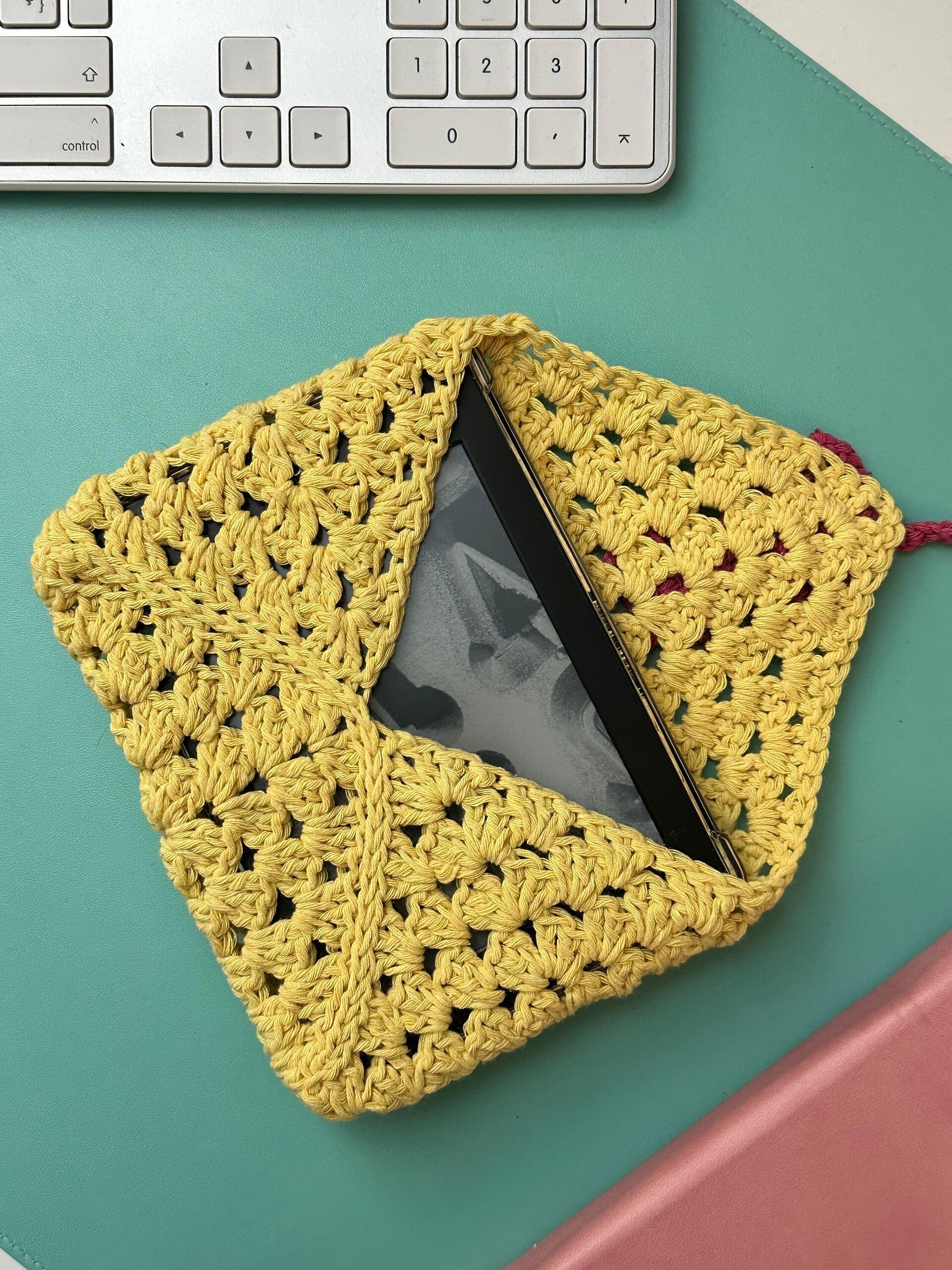 Funda Ebook Esther - 3